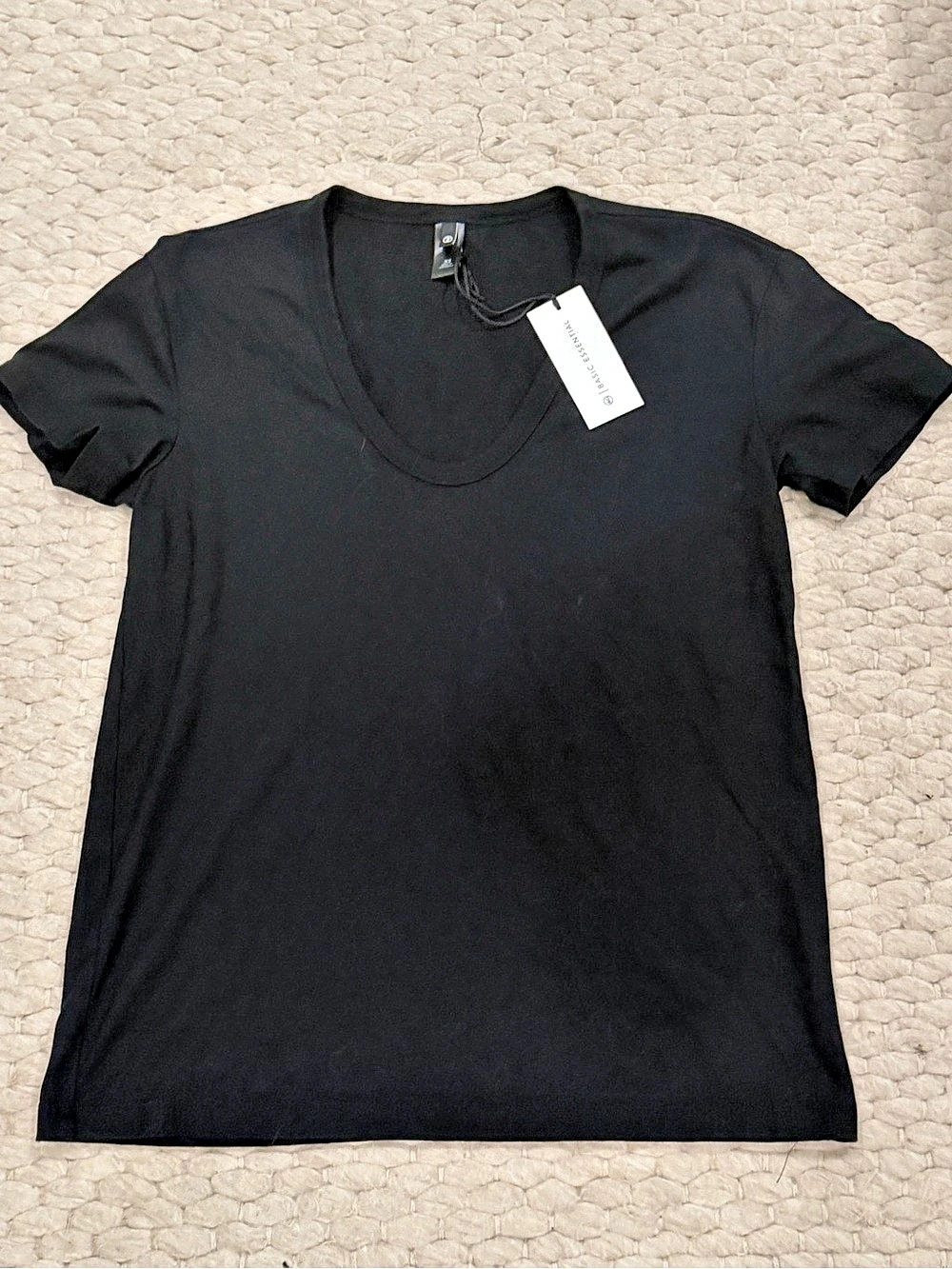 AG Short Sleeve Scoop Neck Tee in Black Size XS NWT